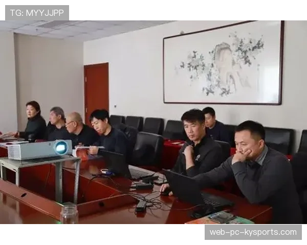 世界篮球教练资格升级:教育体系国际接轨,世界篮球教练协会教练手册 世界篮球教练资格升级:教育体系国际接轨,世界篮球教练协会教练手册